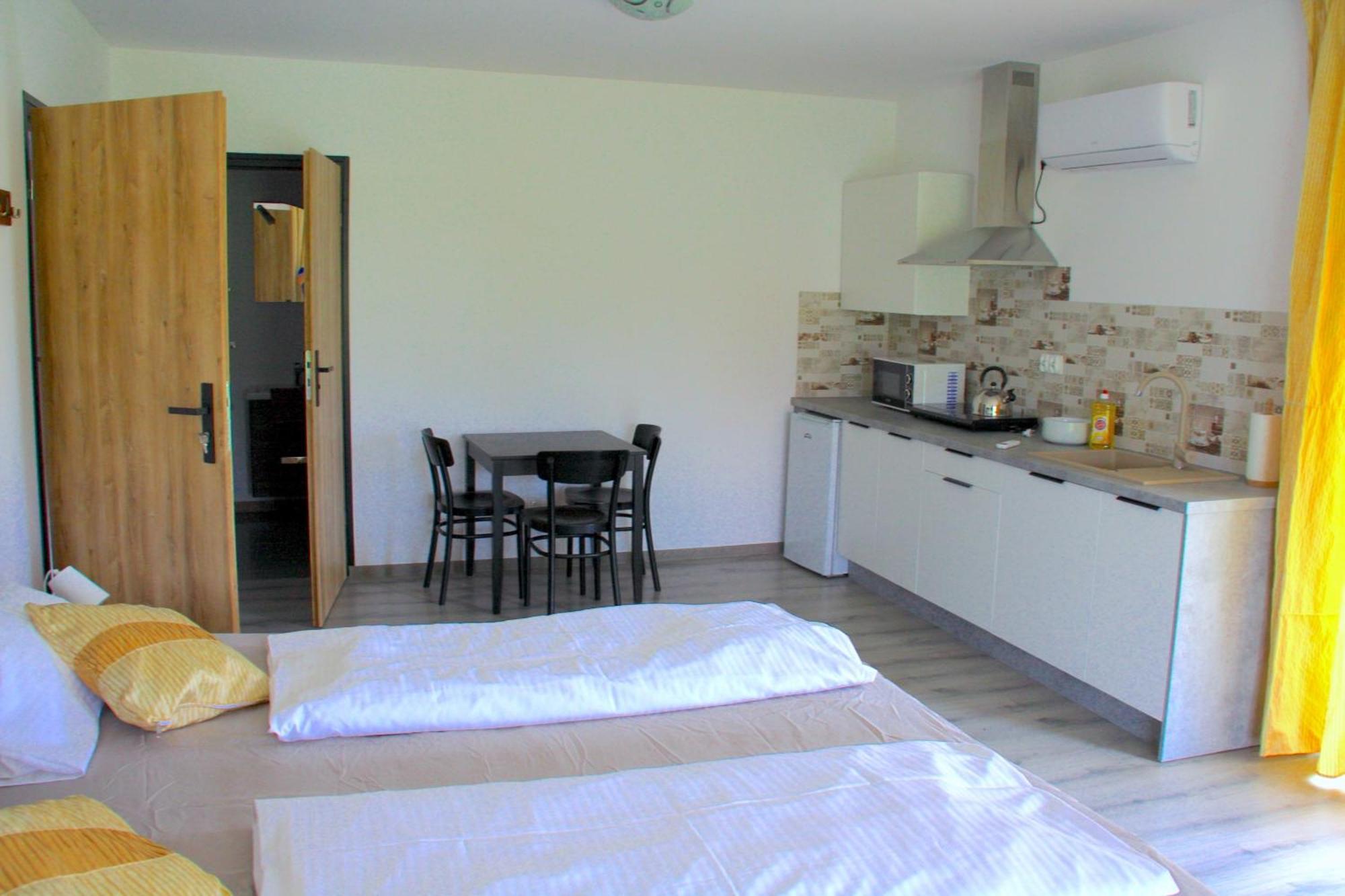 Apartamenty Kwiat Jabloni Mikołajki Esterno foto